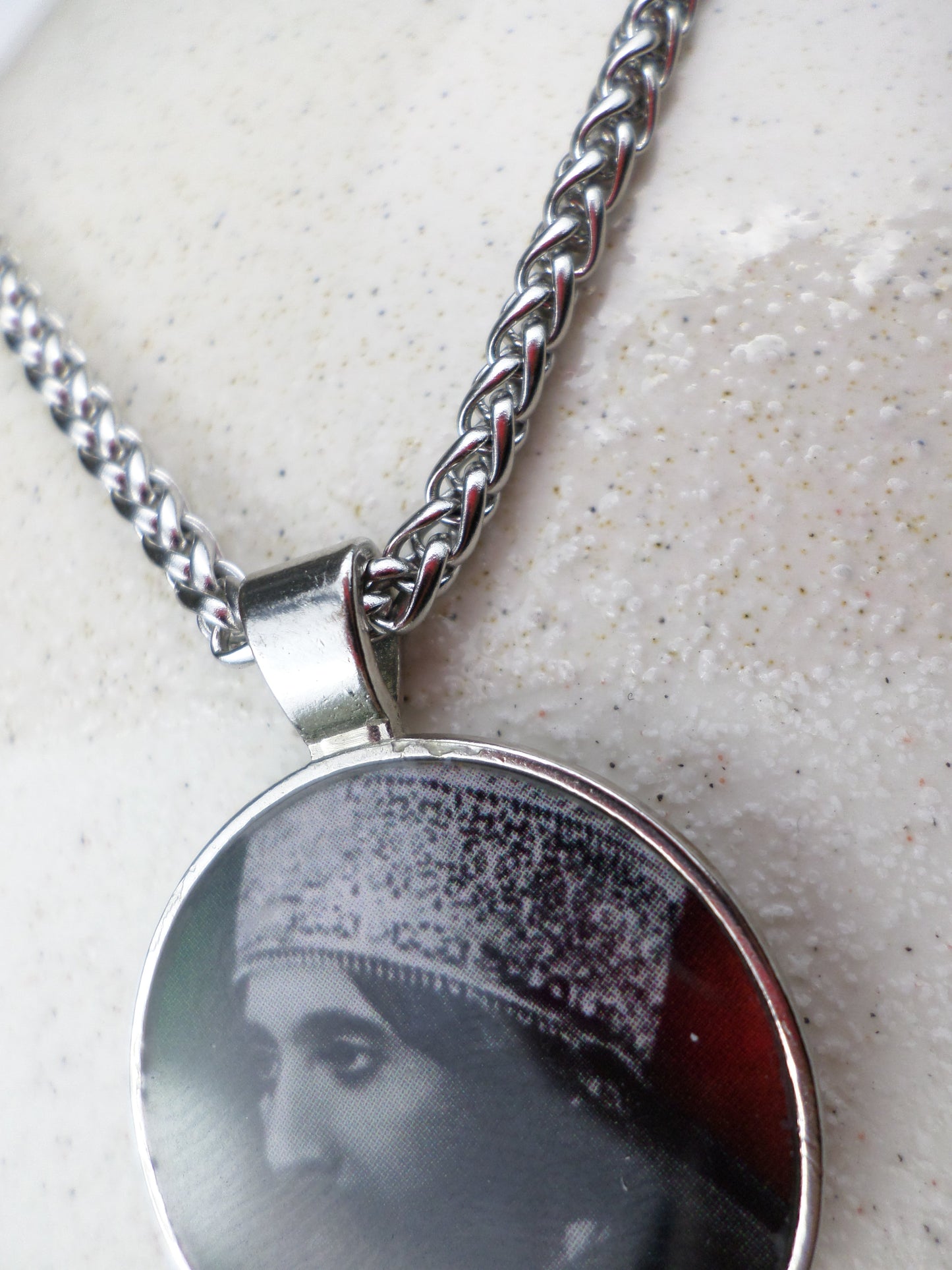 1-10019 *Rastafari Round Pendant and Chain - His Imperial Majesty