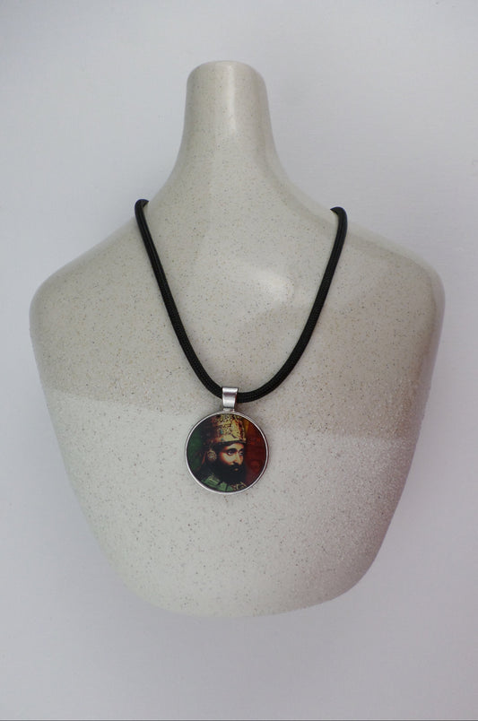 1-10027 *Rastafari Round Pendant and Cord -   His Imperial Majesty / Emperor Haile Selassie I