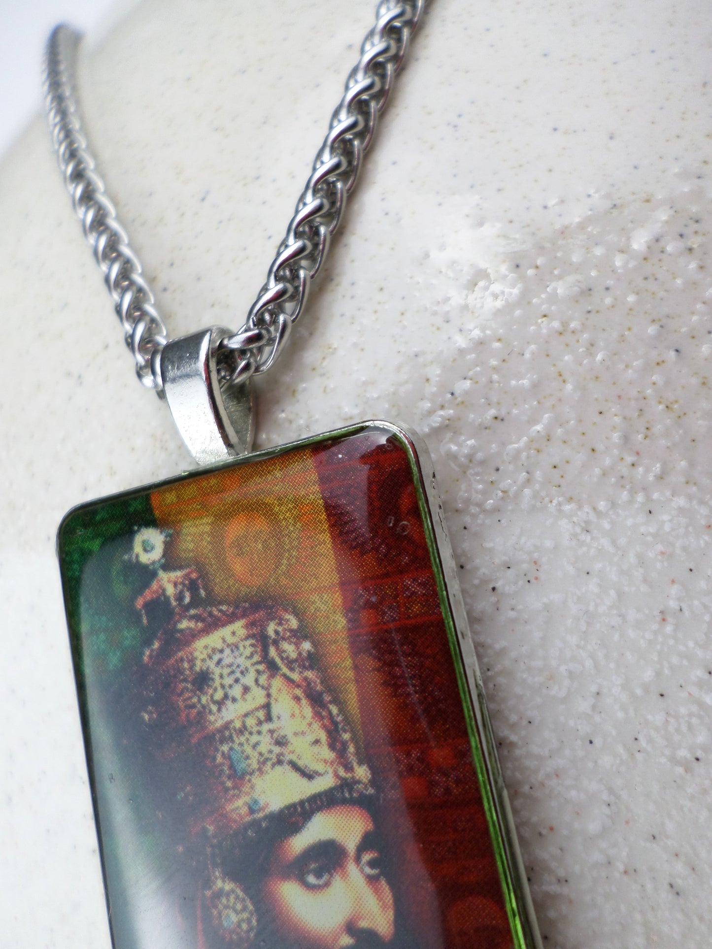 1-10005 *Rastafari Pendant and Chain - His Imperial Majesty / Emperor Haile Selassie I